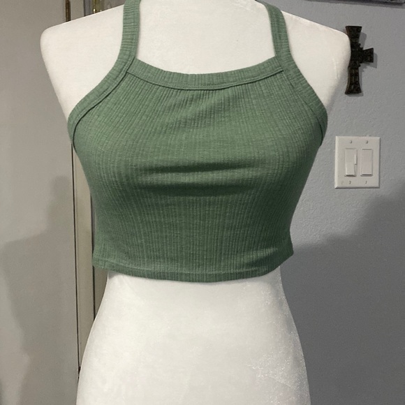 American Eagle. cropped tank top - Picture 7 of 7